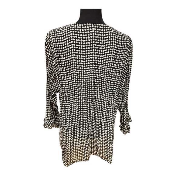 Black and White Women's Top - Picture 4 of 5